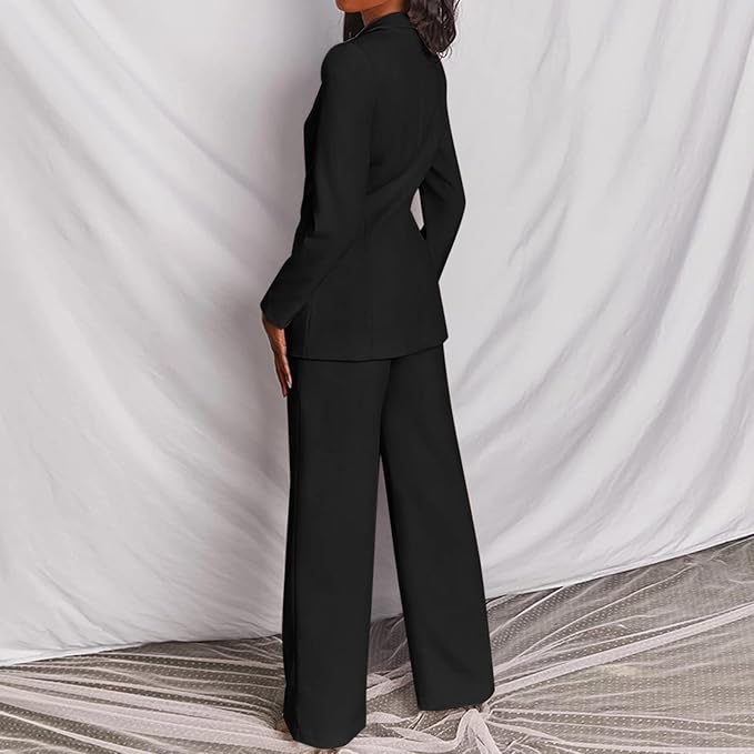WW - Elegant ensemble consisting of a sophisticated blazer and chic trousers