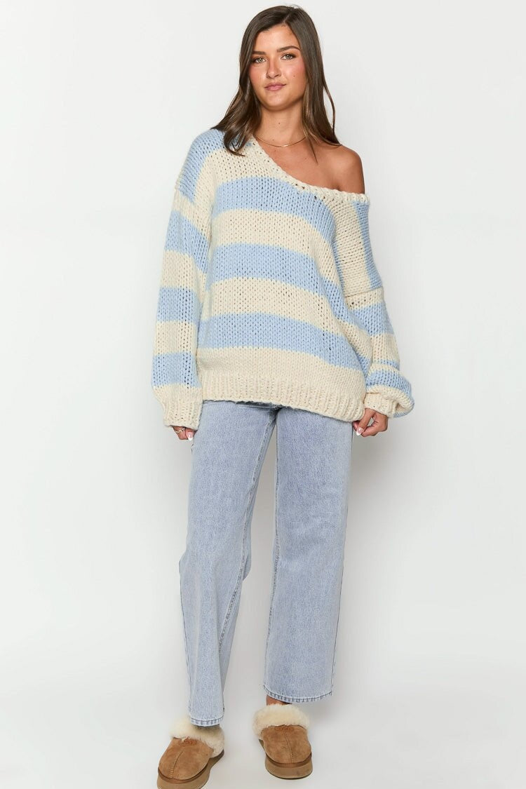 WW | Kuscheliger schulterfreier gestreifter Strickpullover für herbstliche Lagenlooks