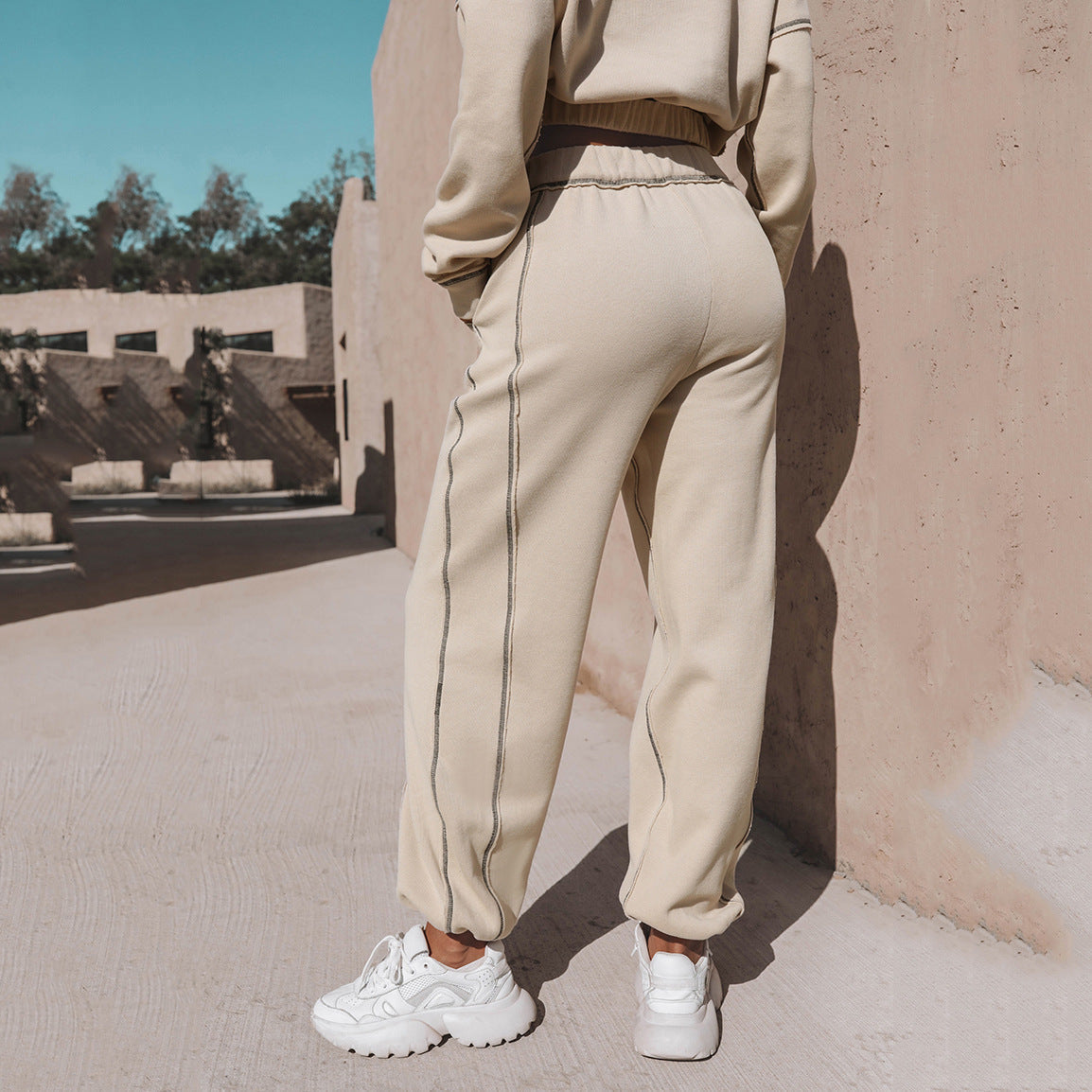 WW | teil sportlicher cropped Sweatshirt mit Jogginghose - Damen Pullover Tracksuit mit Reißverschluss und elastischem Bund