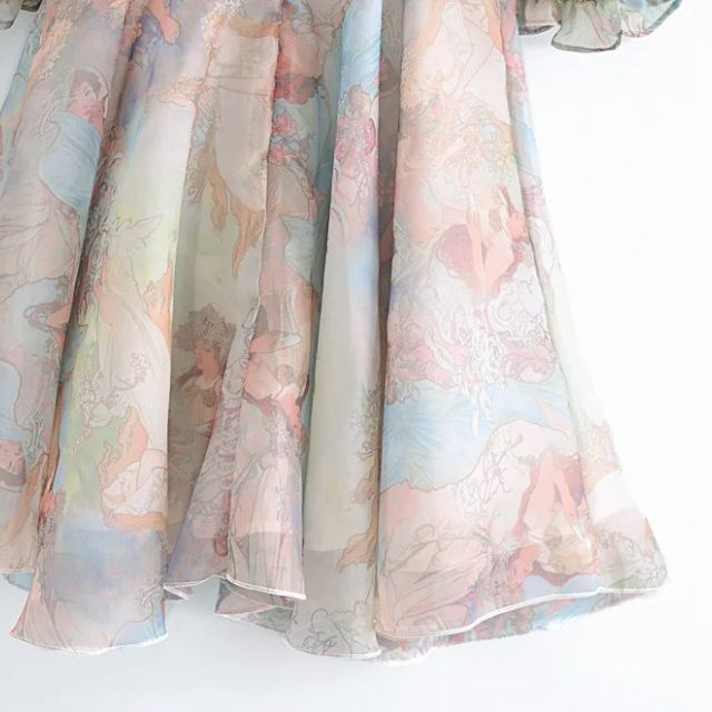 WW | Organza-Kleid mit Blumenmuster und Puffärmeln sowie Herzausschnitt