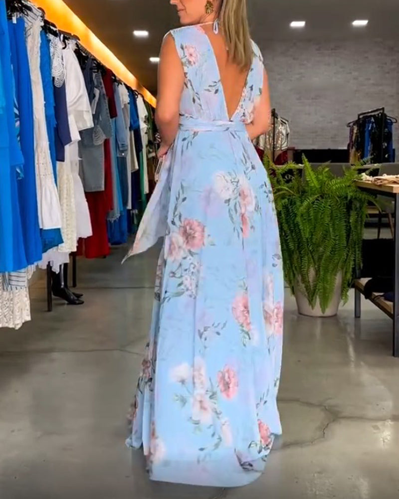 WW | Elegant Sleeveless V-Neck Floral Print Dress