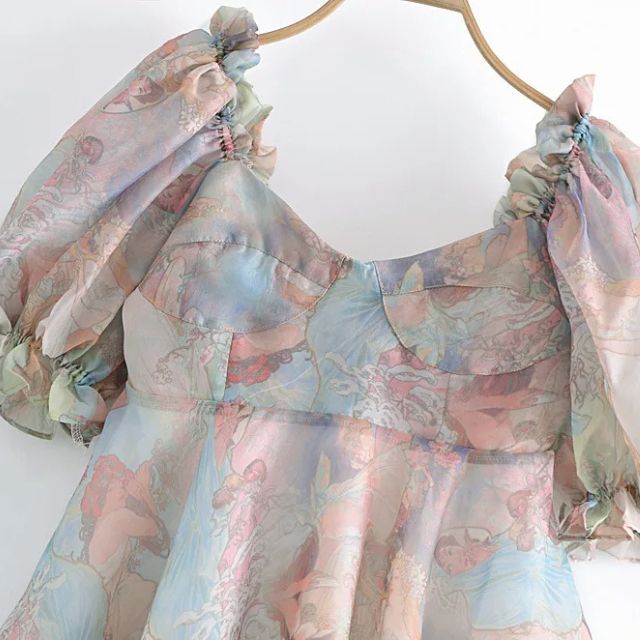 WW | Organza-Kleid mit Blumenmuster und Puffärmeln sowie Herzausschnitt