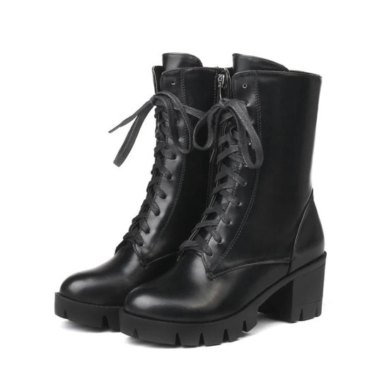 WW | Die ultimativen klobigen Stiefel für unaufhaltsamen Stil