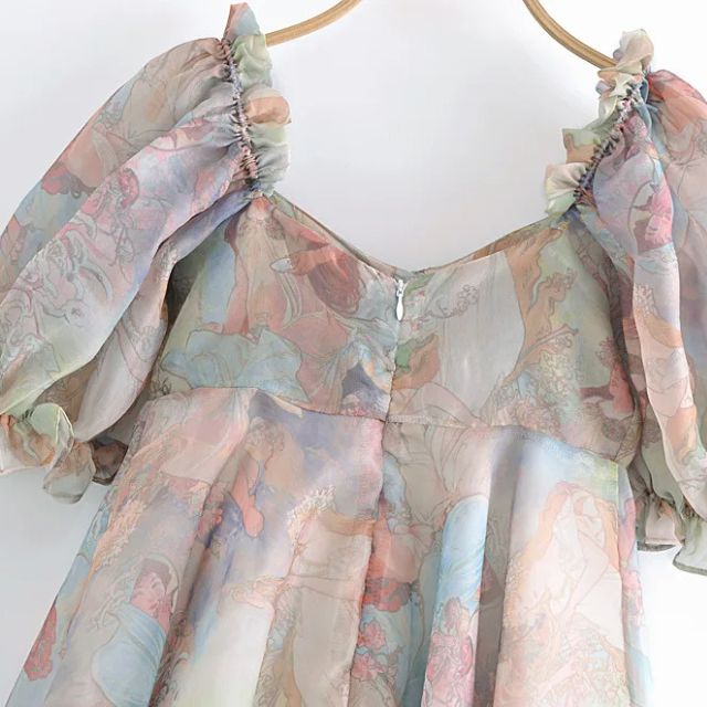 WW | Organza-Kleid mit Blumenmuster und Puffärmeln sowie Herzausschnitt