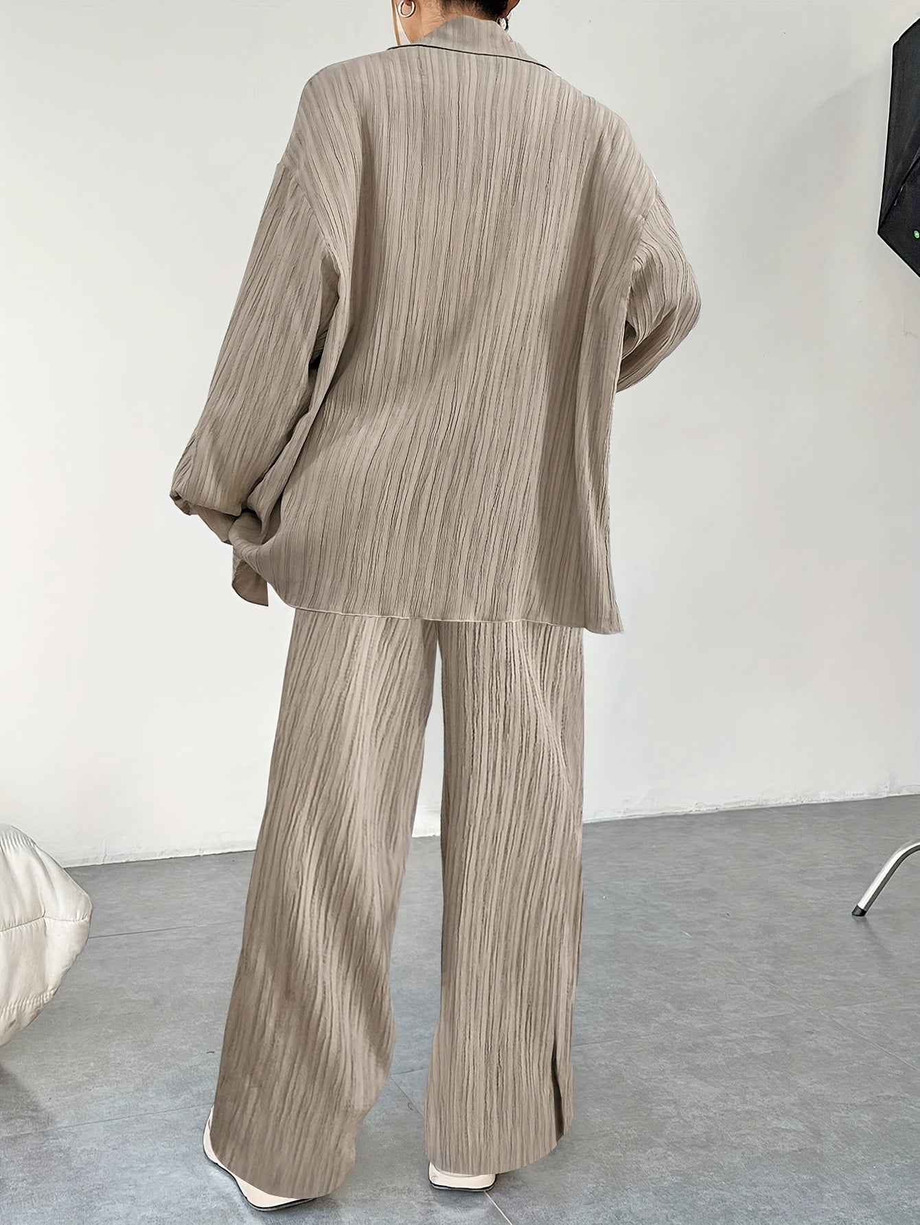 WW | Button-Down & Elastic Waistband Pants Outfit Set for Women - Ideal for Fall/Winter