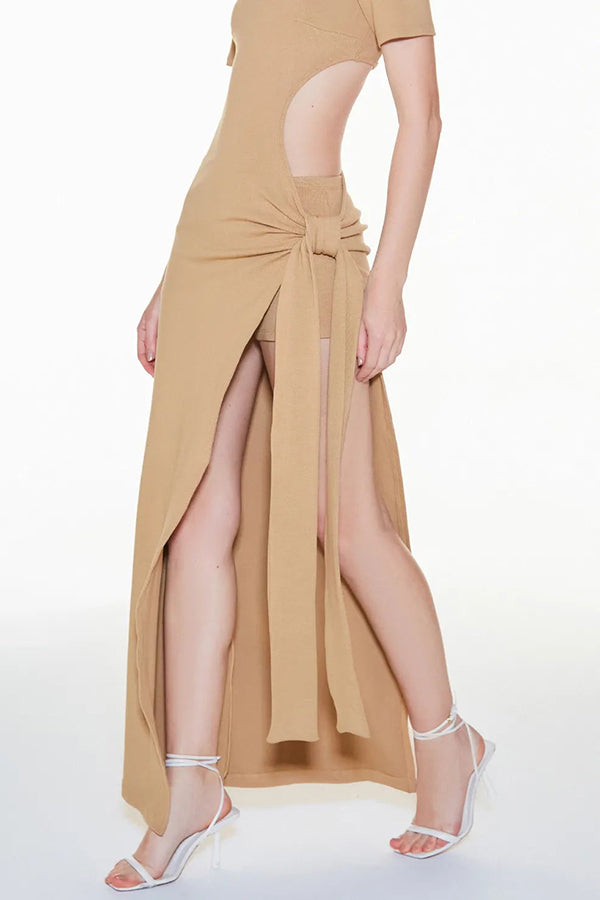 Long dress with slit and side bow