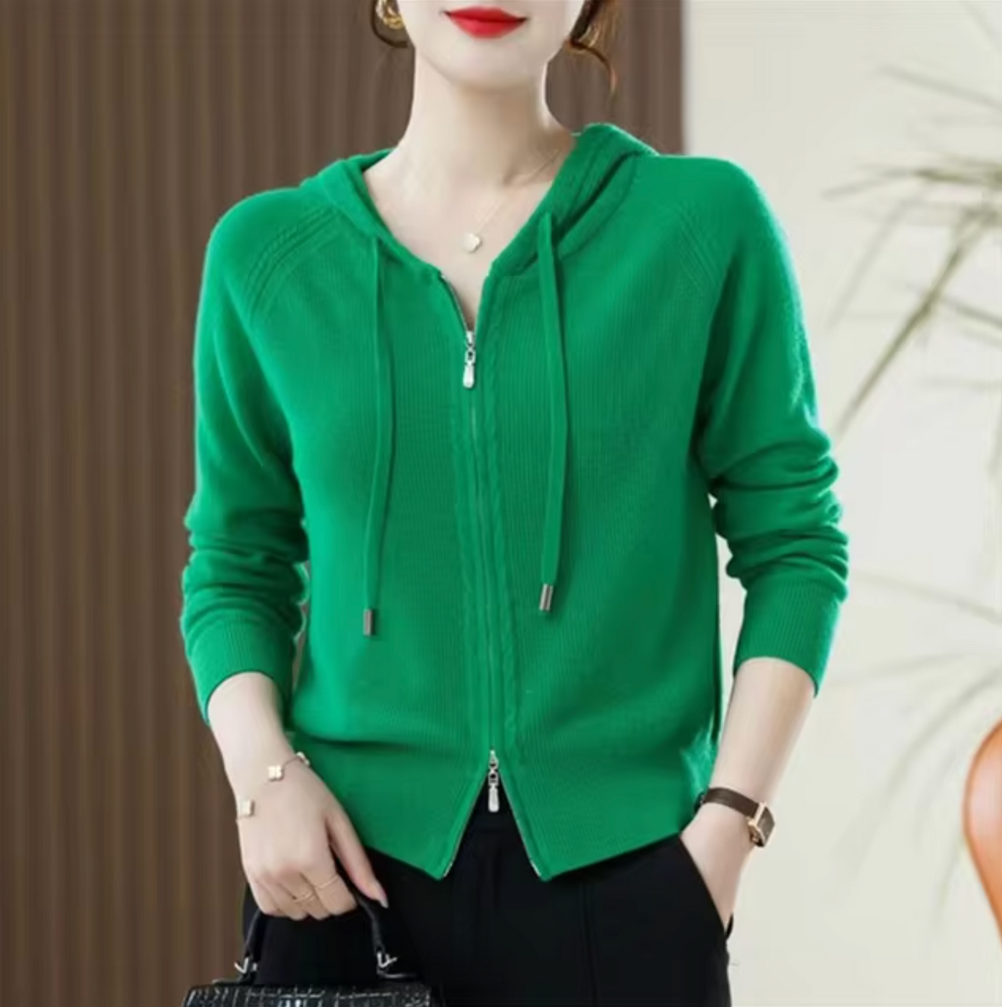 WW | Knitted Cashmere Hoodie