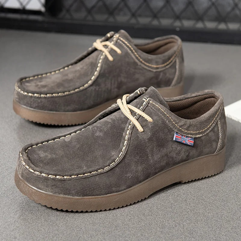 WW | Suede Shoes Sturdy rubber sole Comfortable lacing Casual look