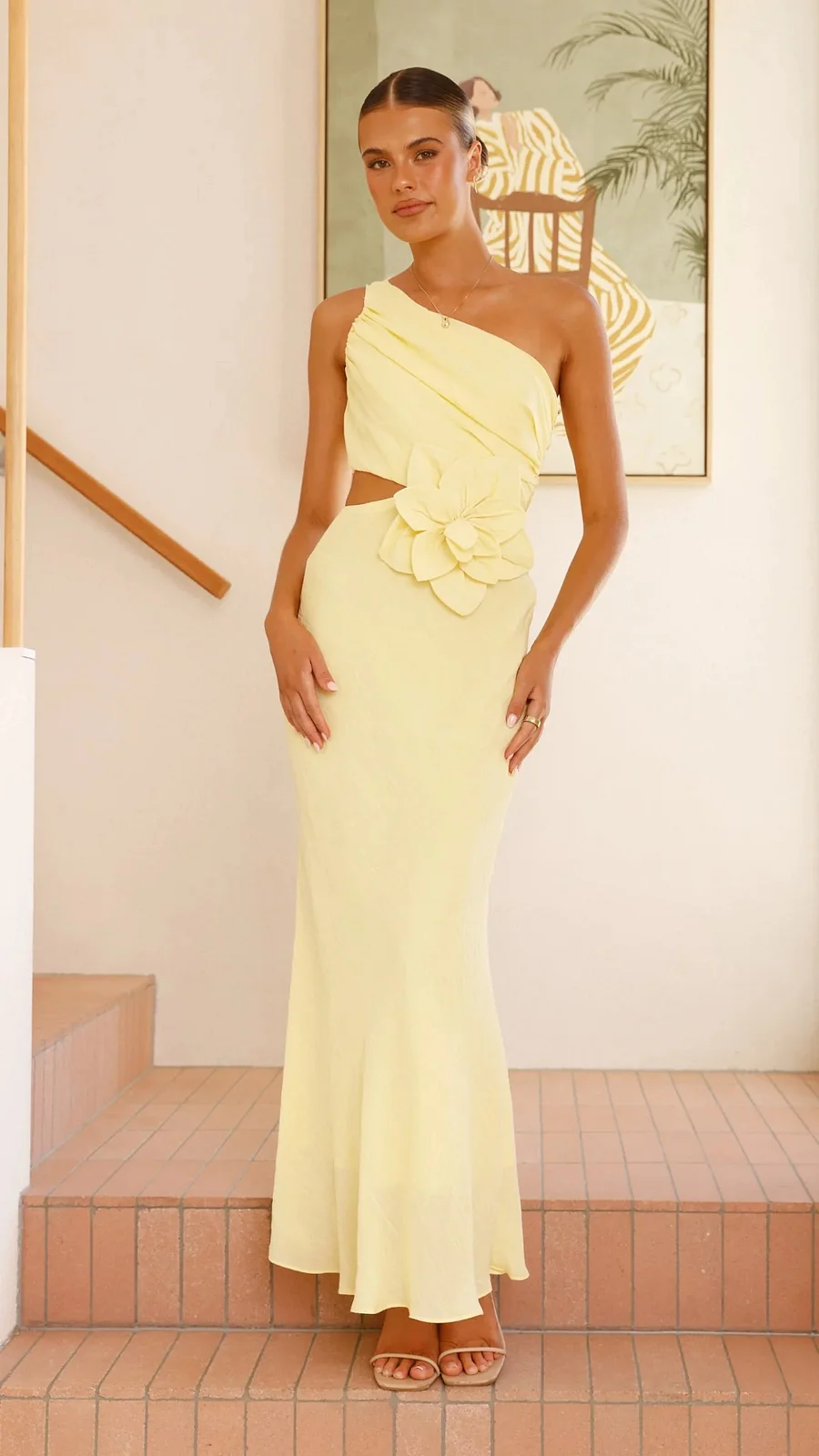 Figure-hugging one-shoulder maxi dress