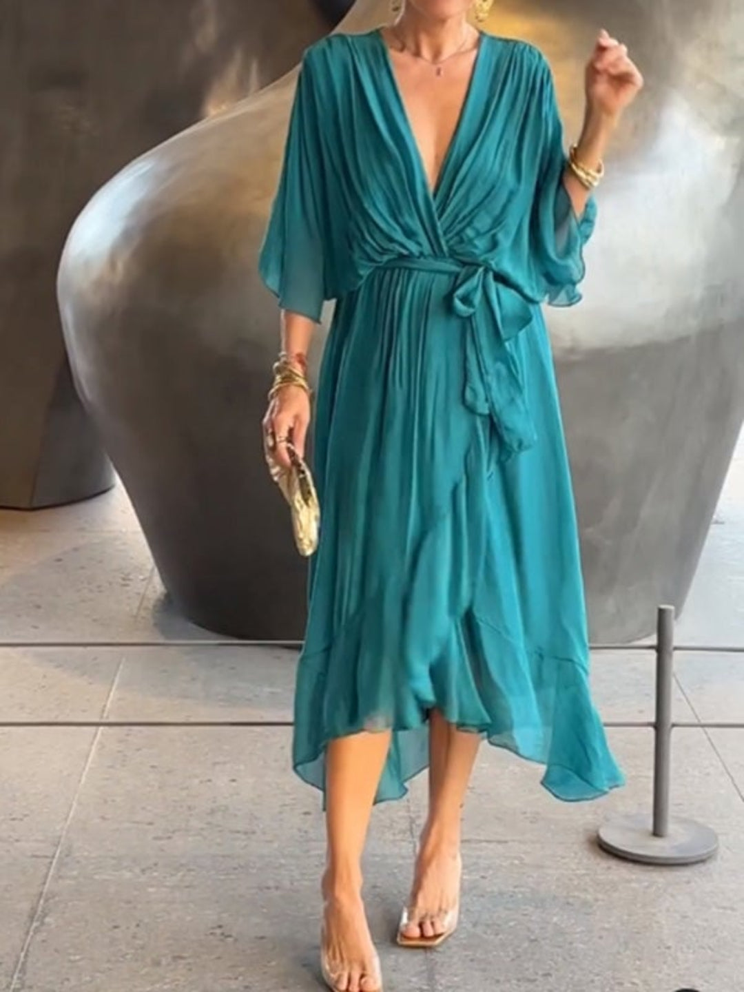 Taylor – Stilvolles und elegantes Chiffonkleid mit V-Ausschnitt