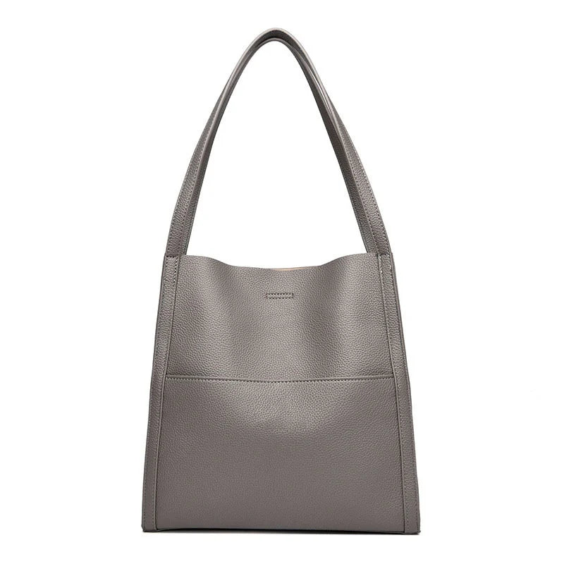 – Plain shoulder bag made of genuine leather