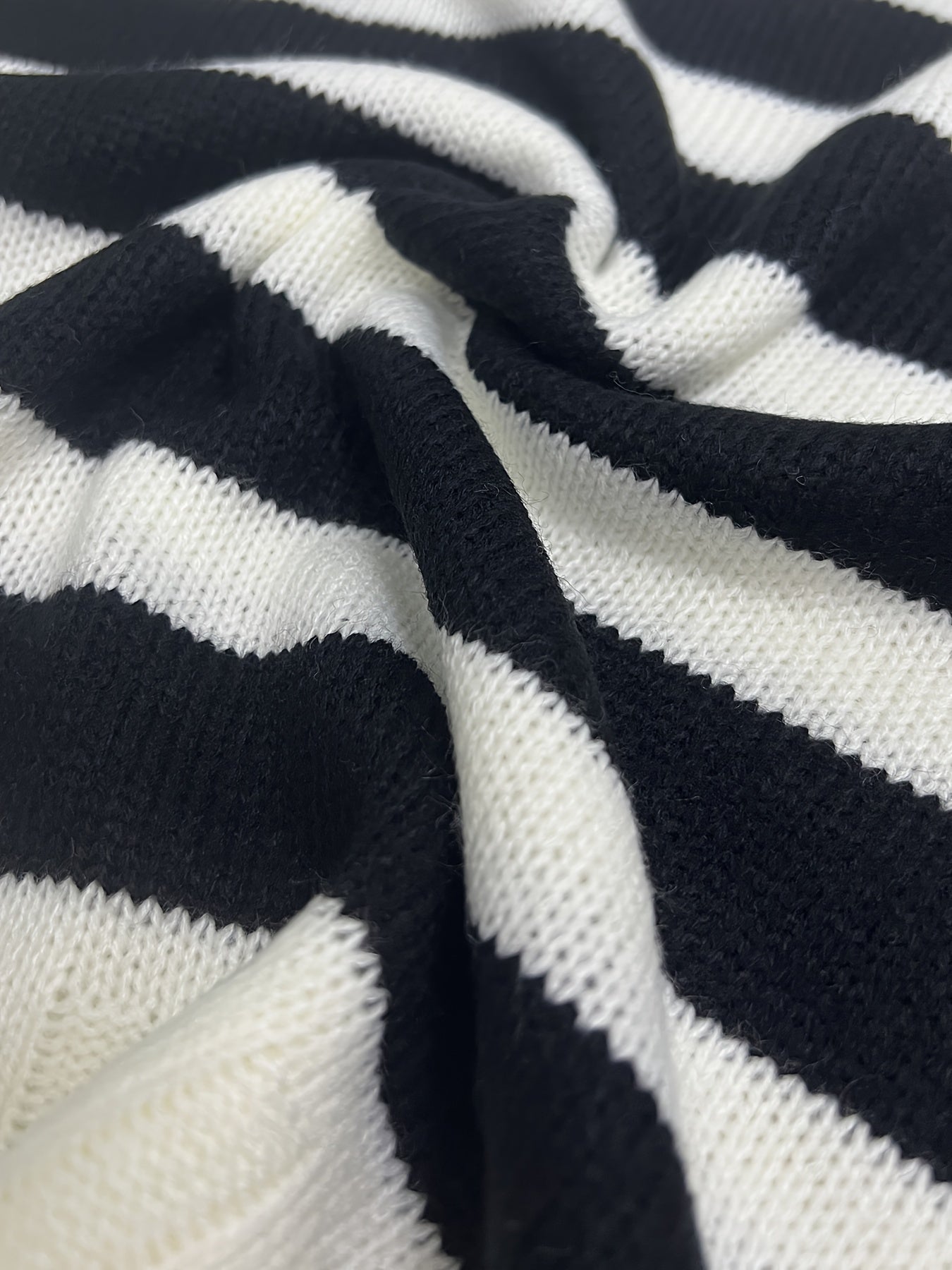 WW | Schulterfreier Baumwollpullover mit Streifen und lockerer Passform Pullover Damen - Perfekt für legere Tage