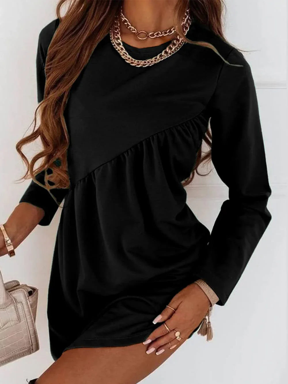 Carla - Long-sleeved crew-neck mini dress in solid color