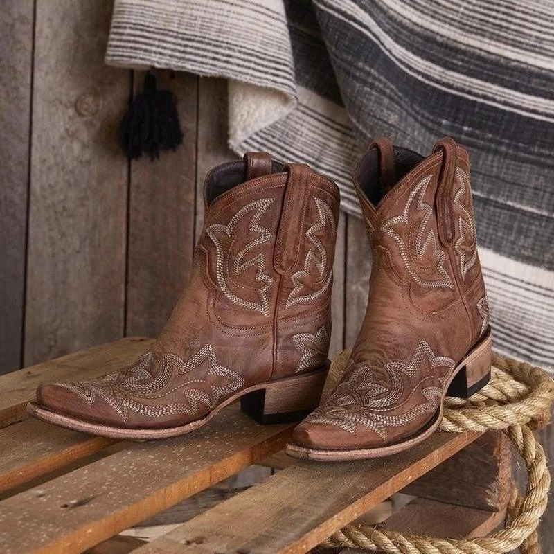 WW | Embroidered Leather Cowboy Boots