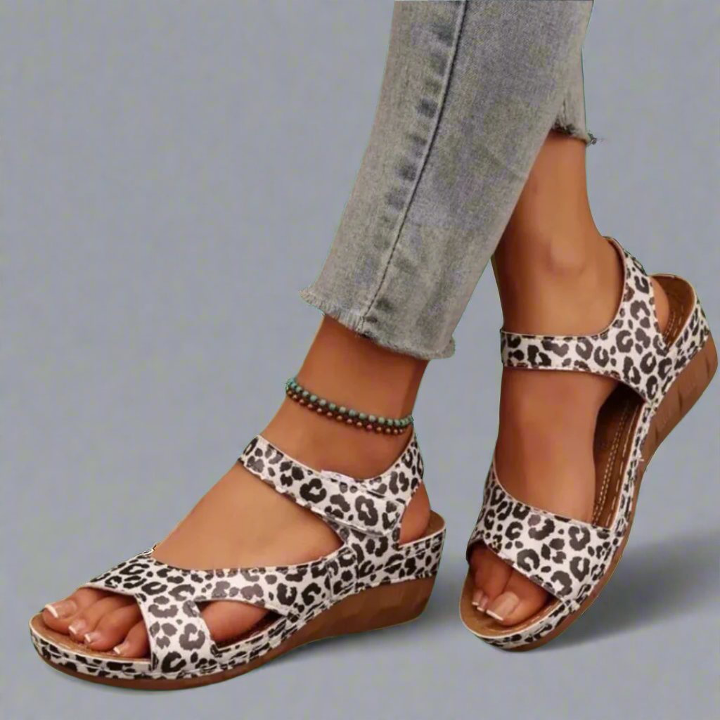 Tine™ | Handcrafted Wedge Sandals Made from Premium Material