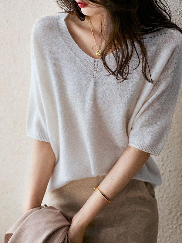 WW | Luxury soft cashmere V-neck sweater for women
