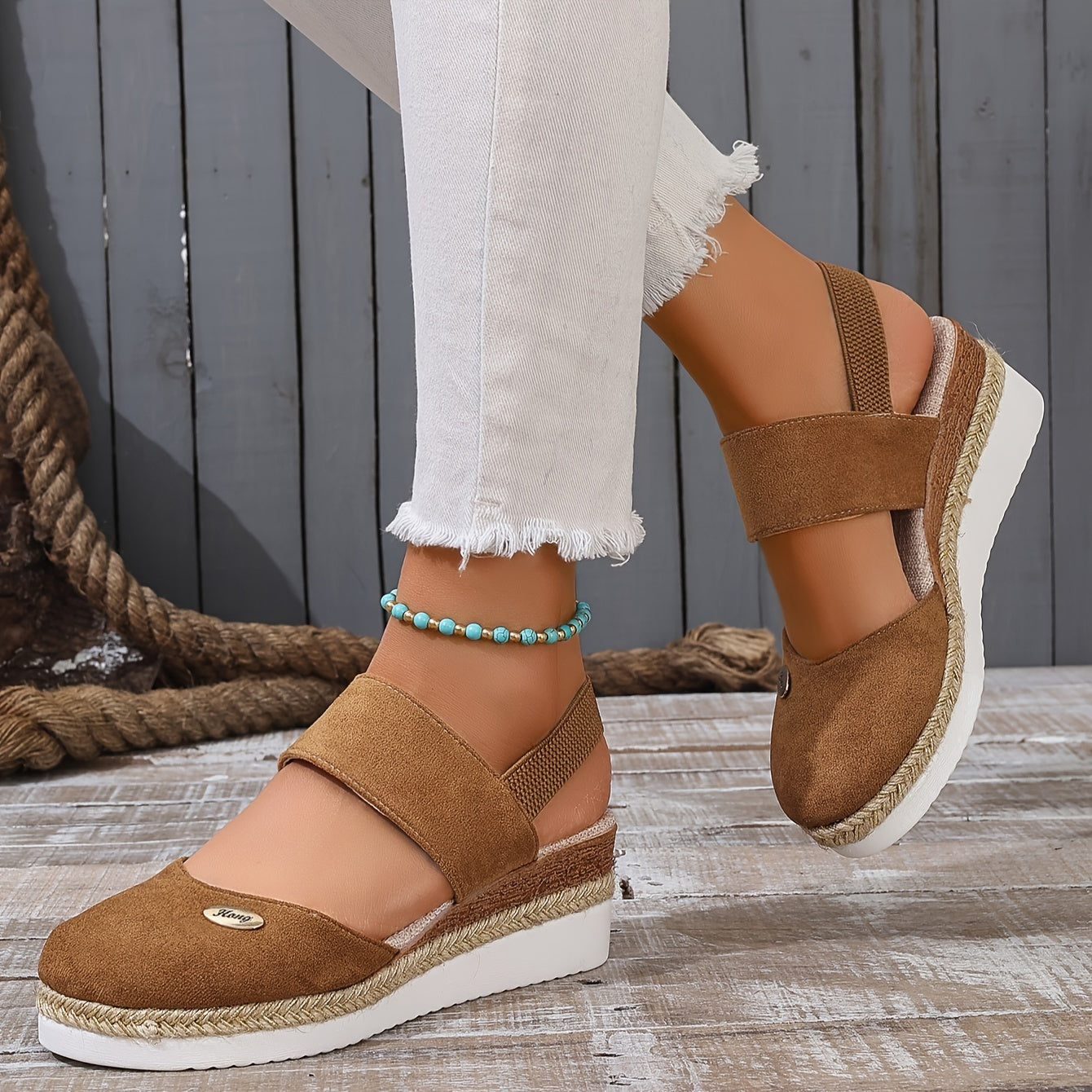 WW | Damen Sandalen Auf Plattform: Rutschfest, Geschlossene Zehe, Elastischer Riemen