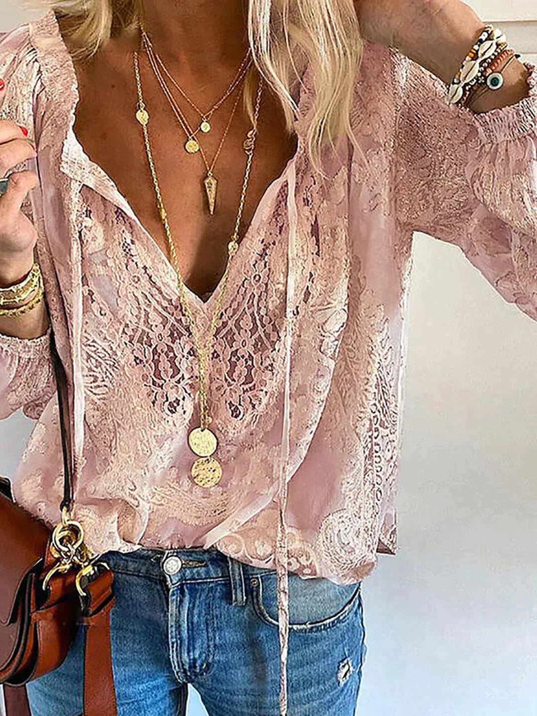 WW | Blouse With Lace Details
