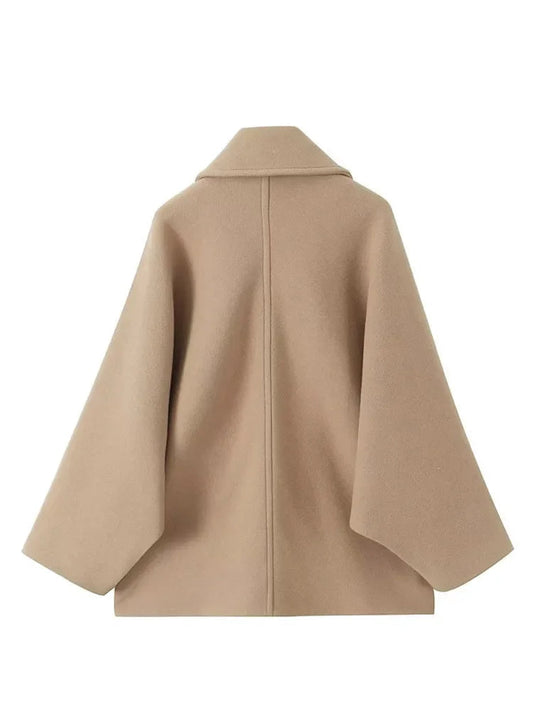 WW | Oversized jacket with a turn-up collar and side pockets