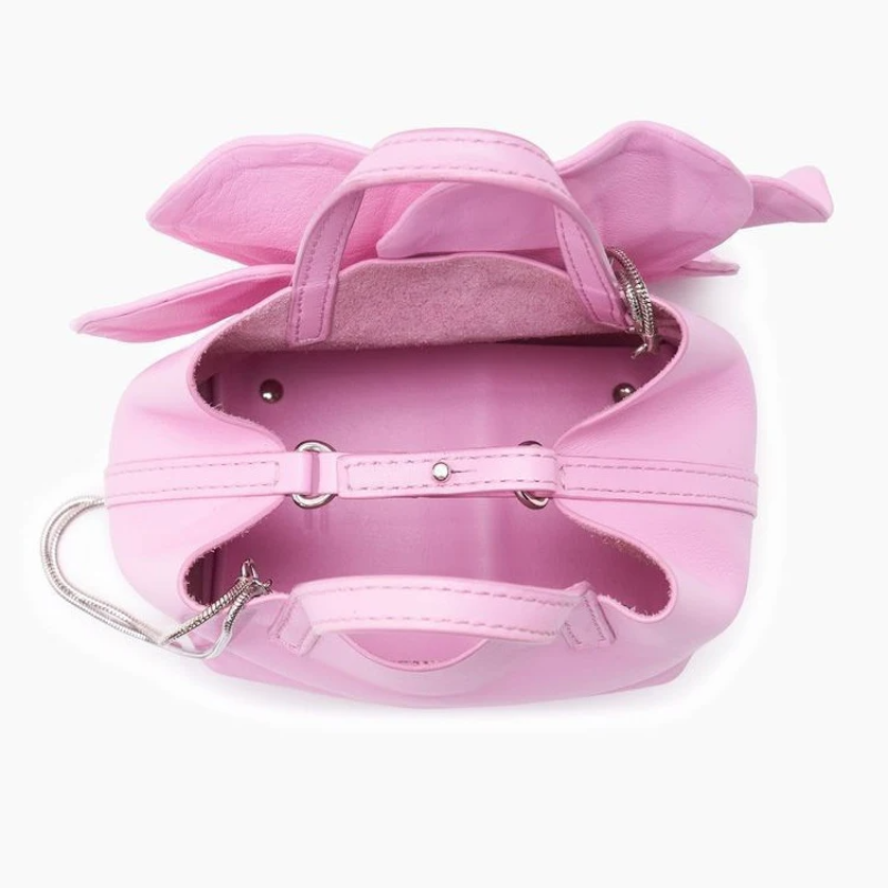 WW | Small handbag with chain