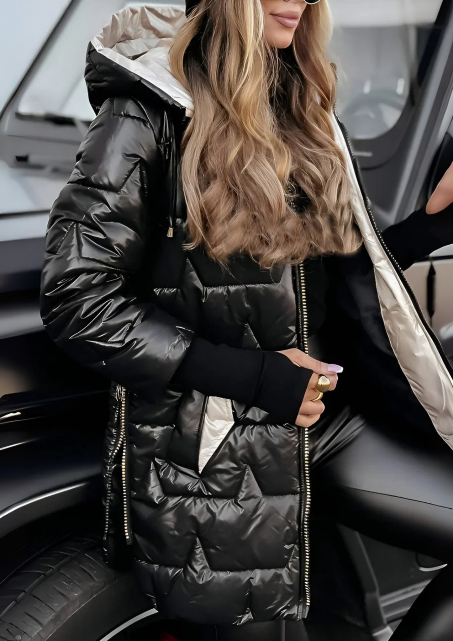 Lira Elegant Winter Coat with Hood and Padding - Black