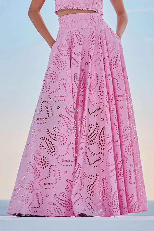 Two-piece embroidered set with long high-waisted skirt with pockets