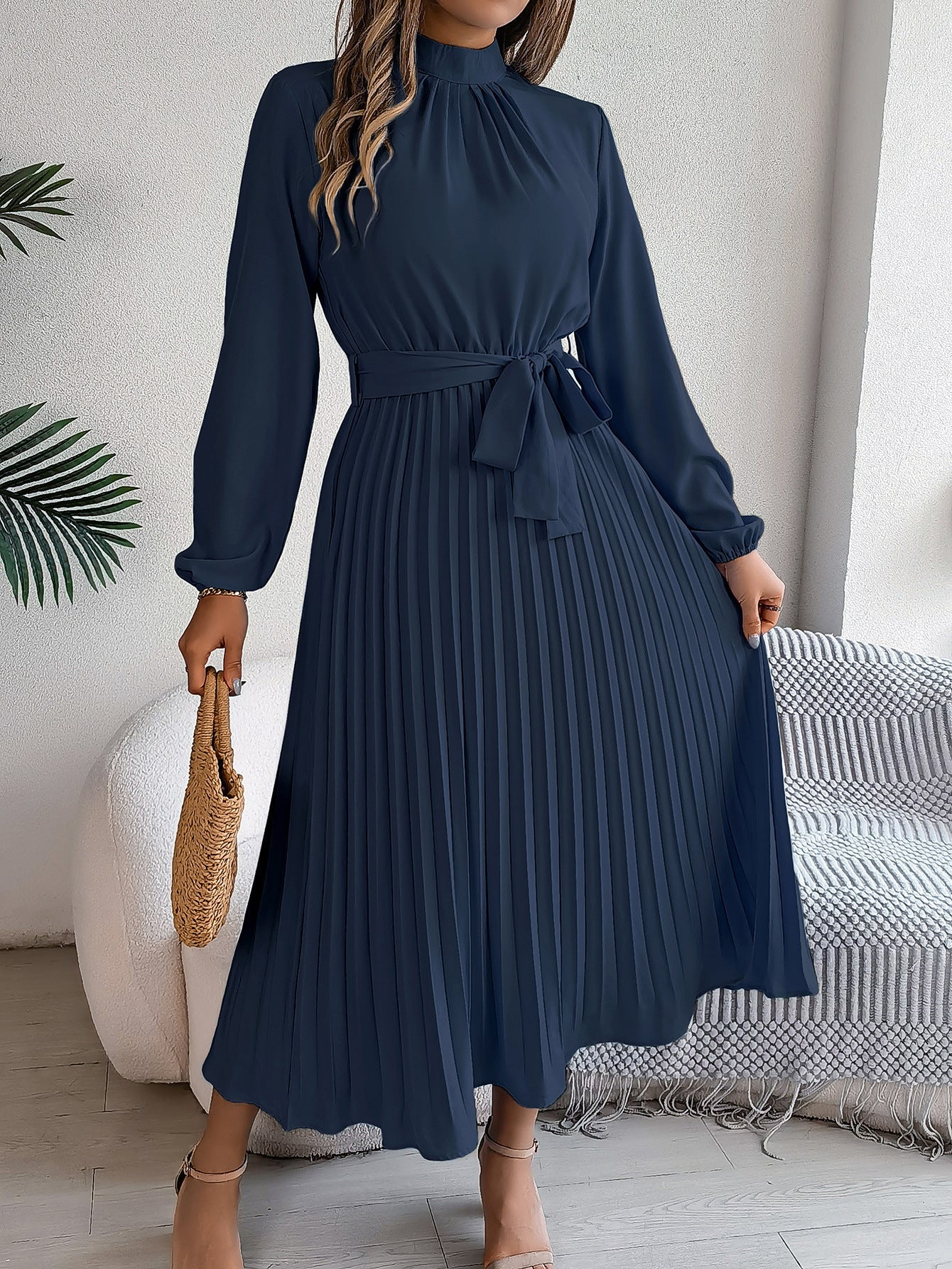 WW | Elegantes Und Zeitloses Plissee Kleid