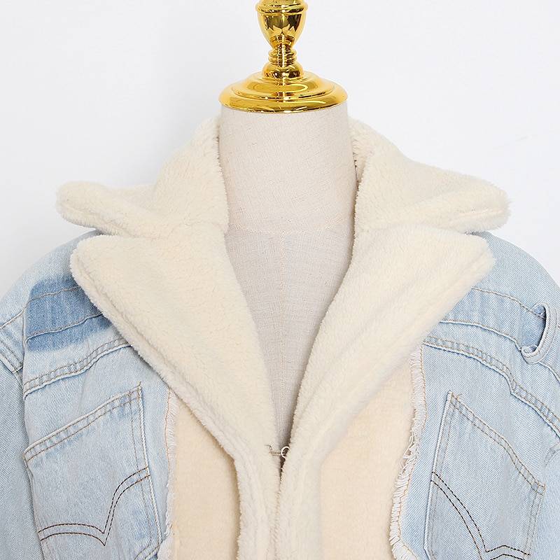 WW | Denim-Jacke mit Sherpa-Futter - Kürzere Passform - Winter-Lässig Stil