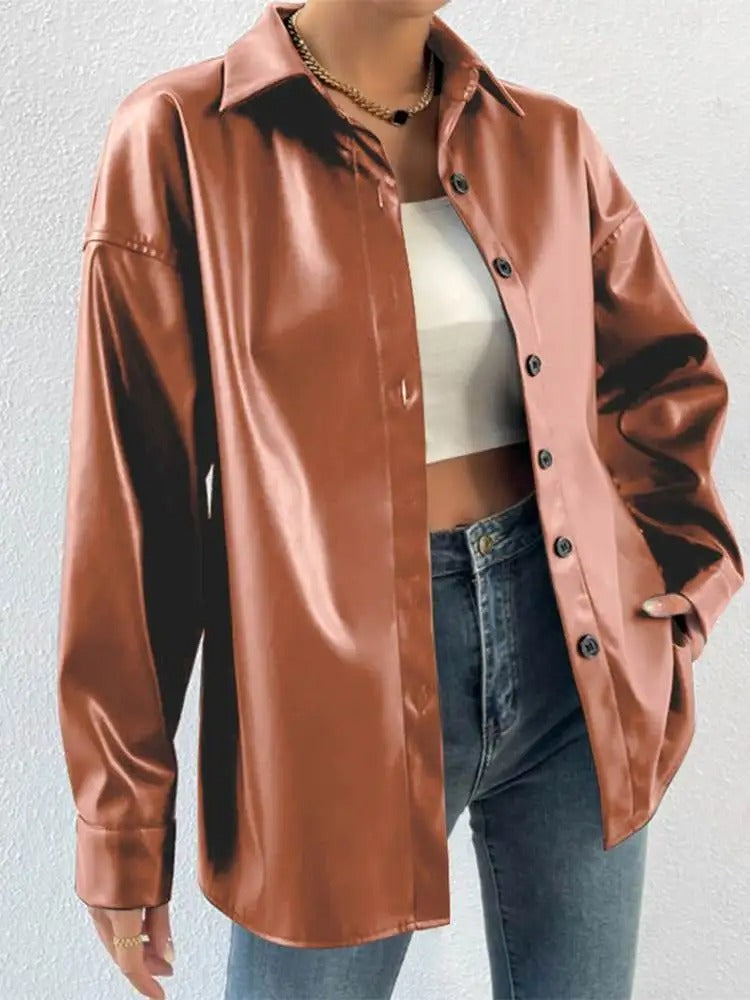 WW | Vintage leather bomber jacket with lapel collar and button closure