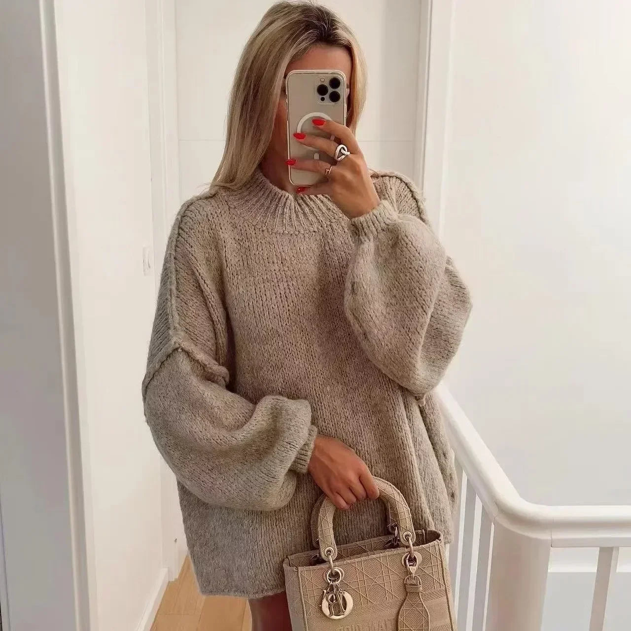 WW | Cosy knitted jumper with roll neck and stylish puff sleeves