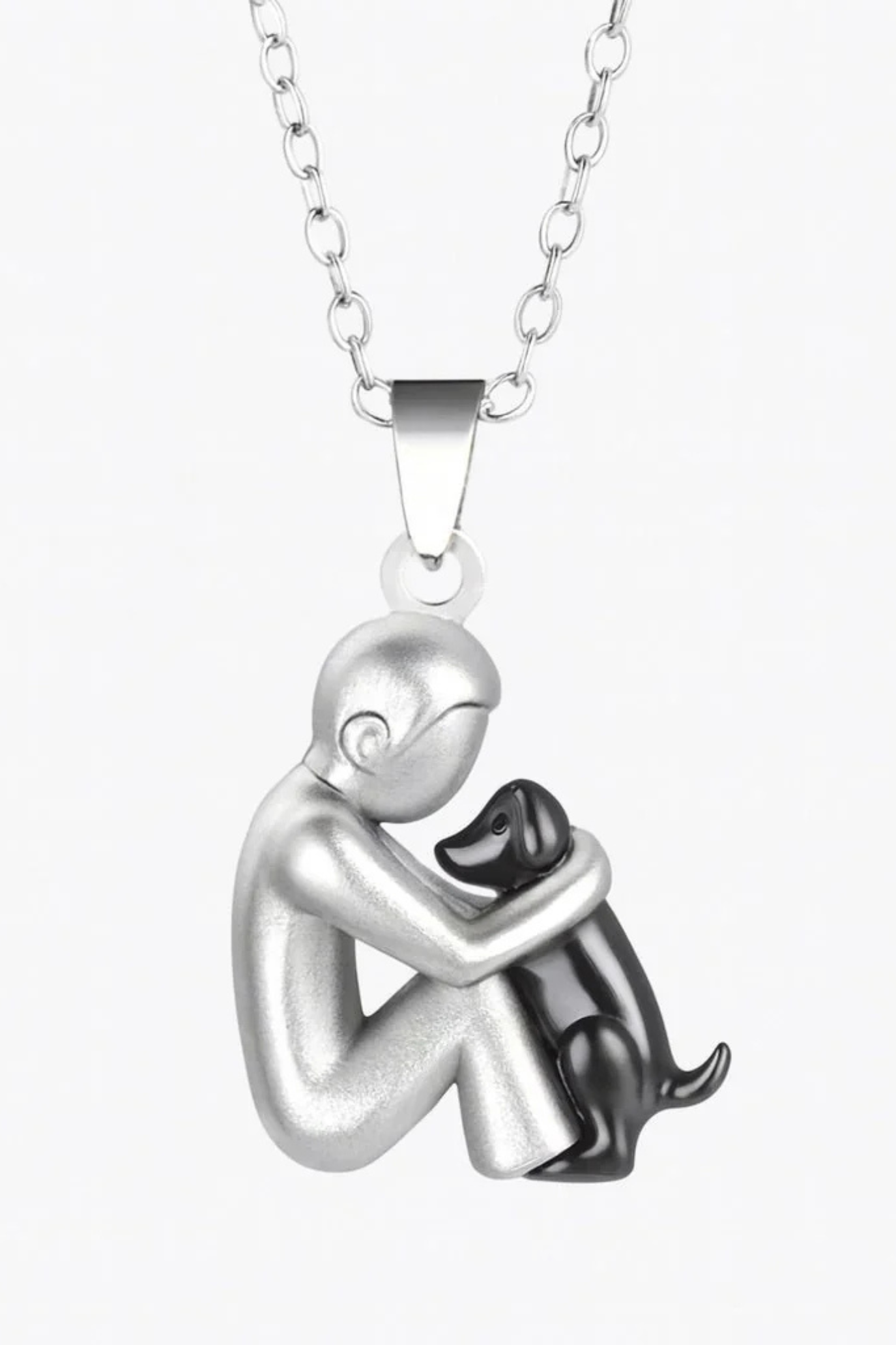 Xian | Hug Pendant Necklace