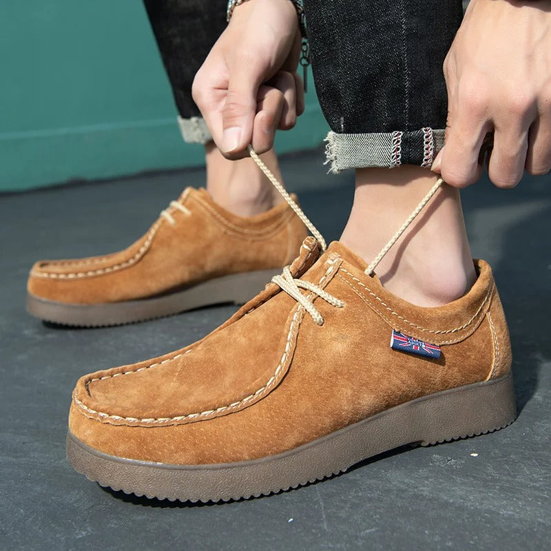 WW | Suede Shoes Sturdy rubber sole Comfortable lacing Casual look