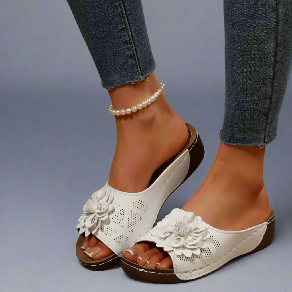 Kira™ | Elegant Wedge Sandals for Summer