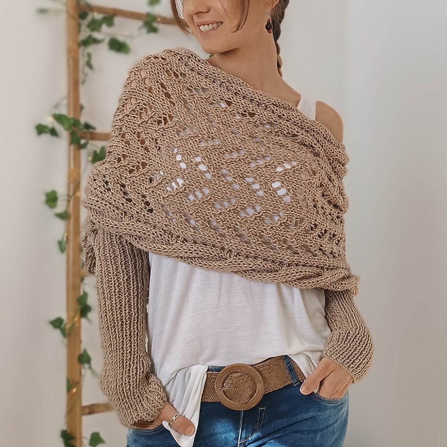 WW | Versatile Shawl with Sleeves and Braided Pattern