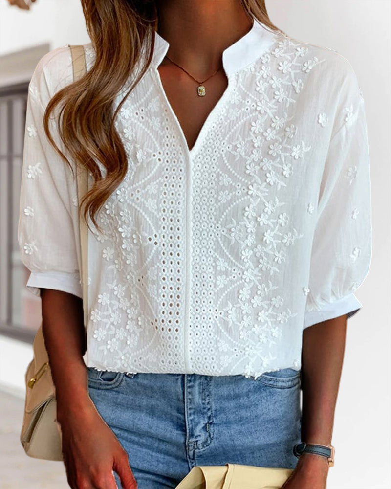 WW - White blouse with puff sleeves