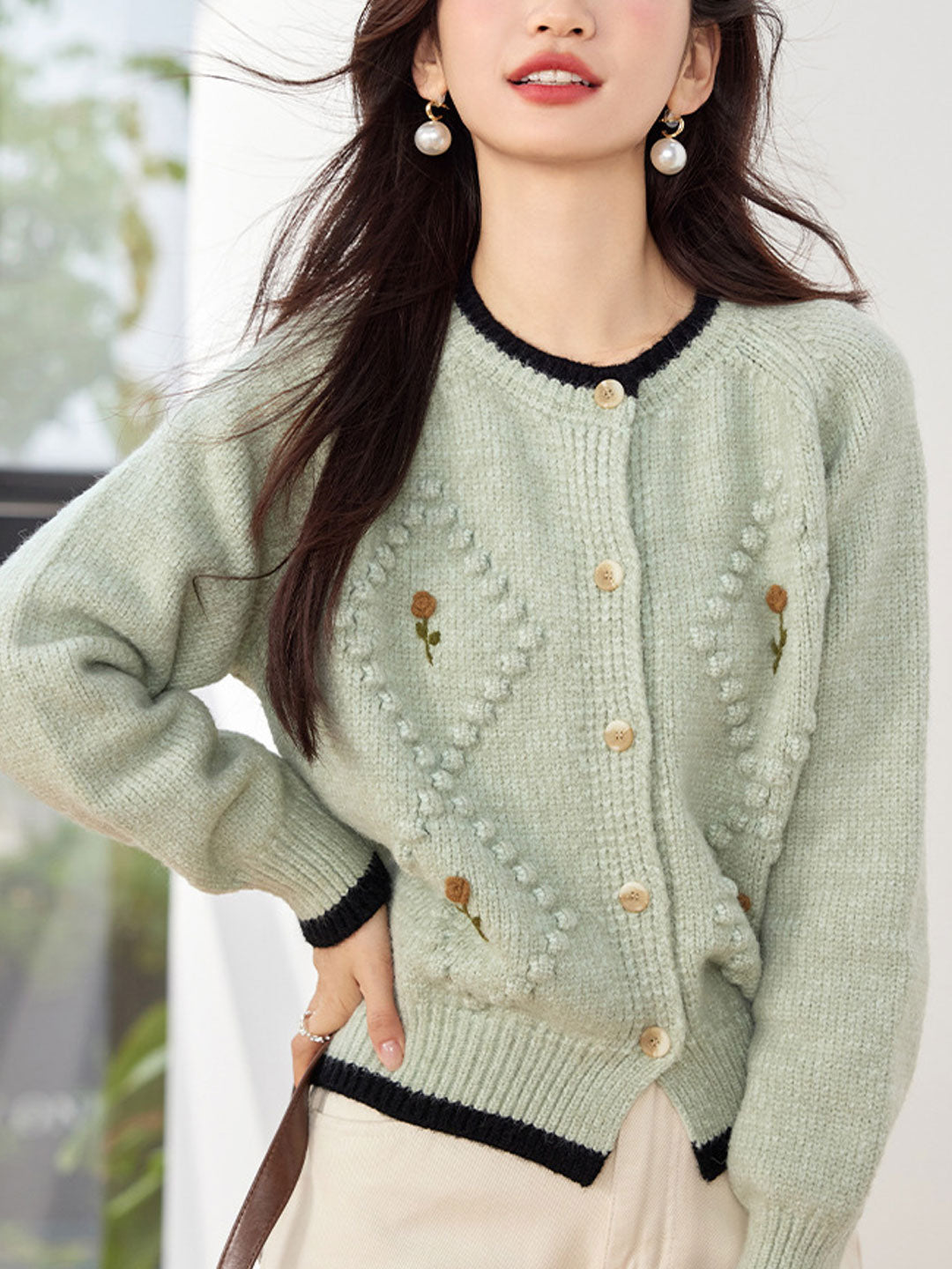 WW | Floral Embroidered Vest Woman