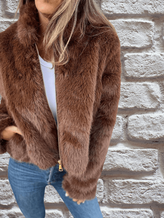 WW | Kunstpelzjacke - Luxuriöses Plüschgefühl - Reißverschluss-Front - Auffällige Winterlage