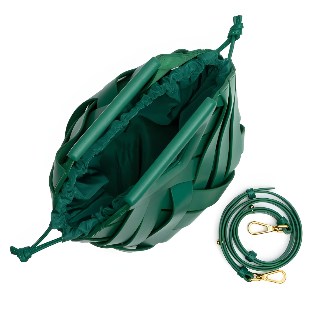 WW | Small handbag with chain