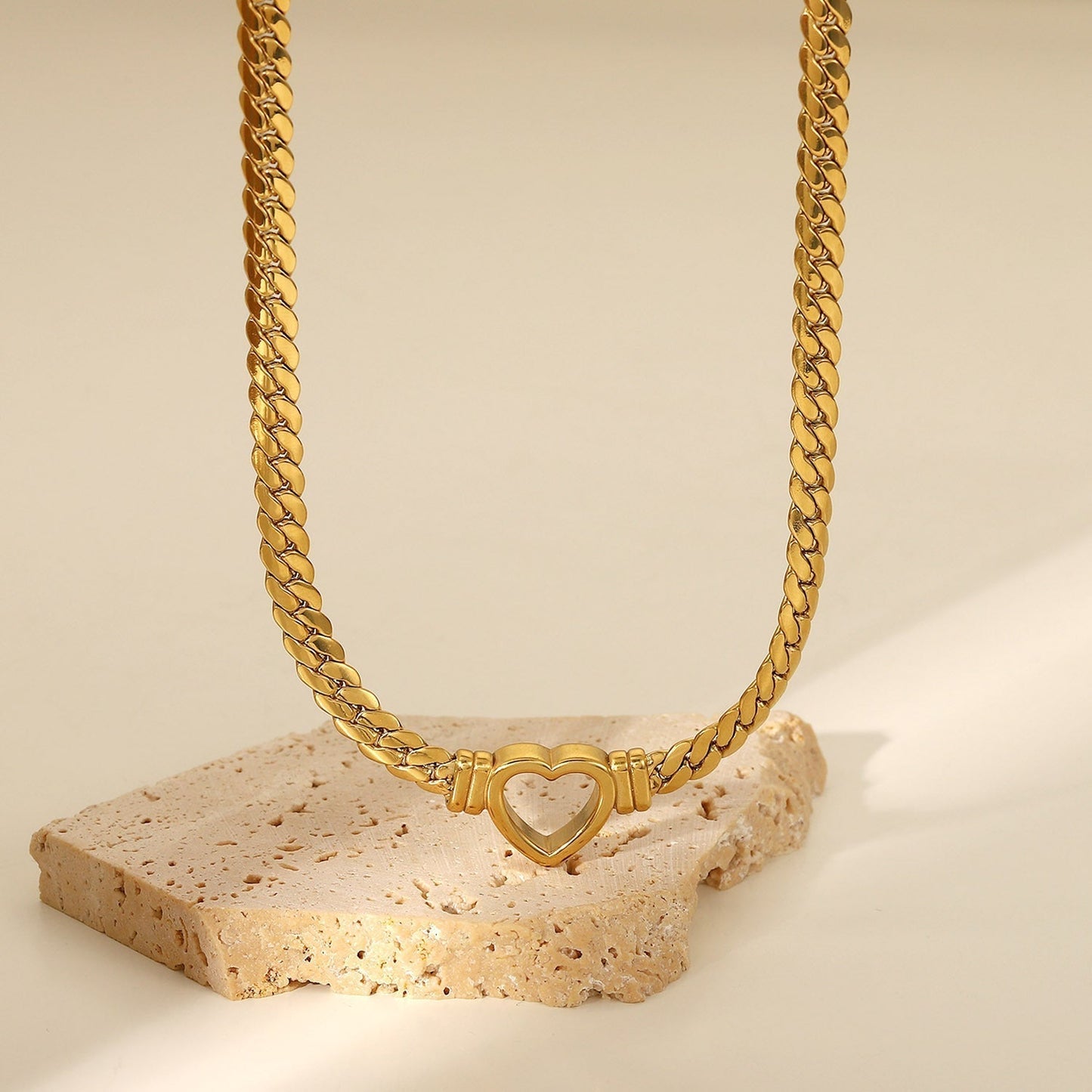 WW | Cuban Chain Heart Necklace