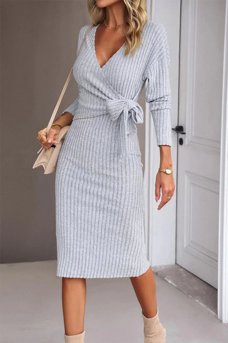 Eliana - Elegant Solid Color Dresses with V-Neck and One-Step Skirt