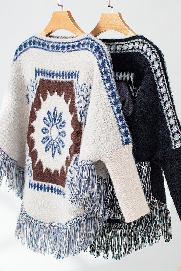 WW | Boho knit sweater with tassel hem