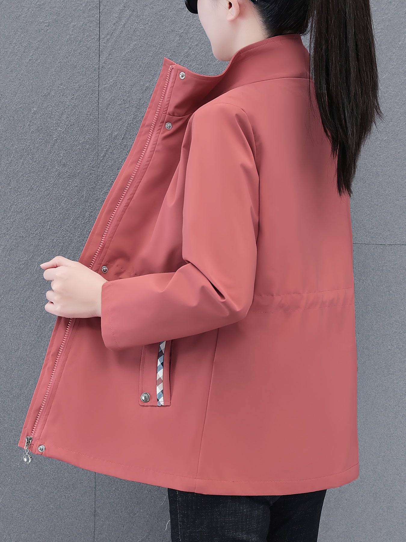 WW | Mode Rosa Reißverschlussjacke mit Kontrast für einen modernen Look