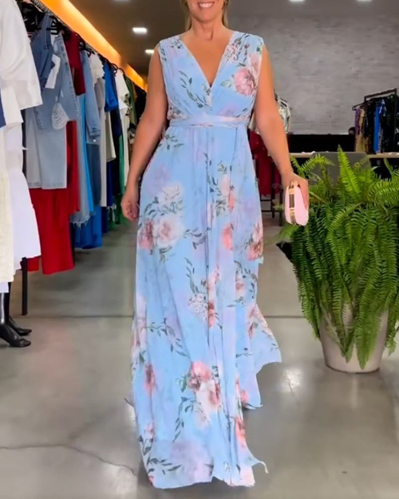 WW | Elegant Sleeveless V-Neck Floral Print Dress