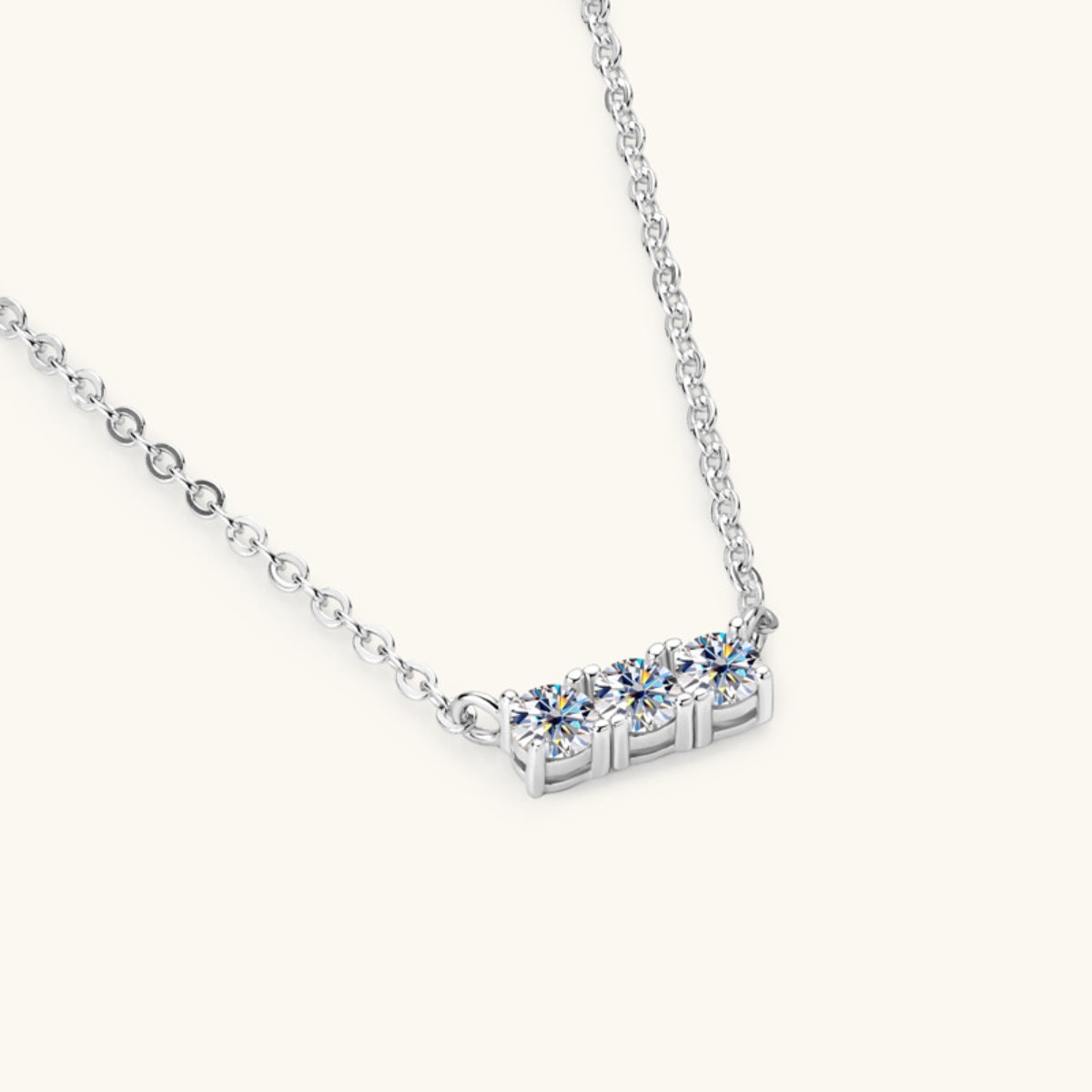 WW | 925 Sterling Silver Inlaid Moissanite Bar Necklace
