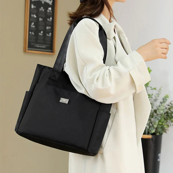 Lightweight and waterproof shoulder bag