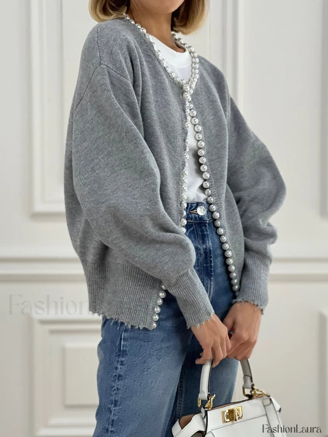 WW | Strickjacke mit Perlenverzierung und Fransensaum