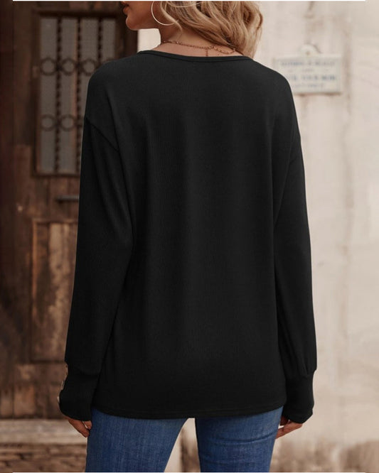 WW | V-Neck Top with Buttons and Long Sleeves