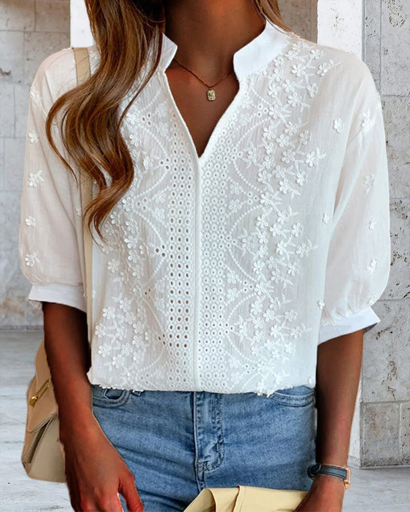 WW - White blouse with puff sleeves
