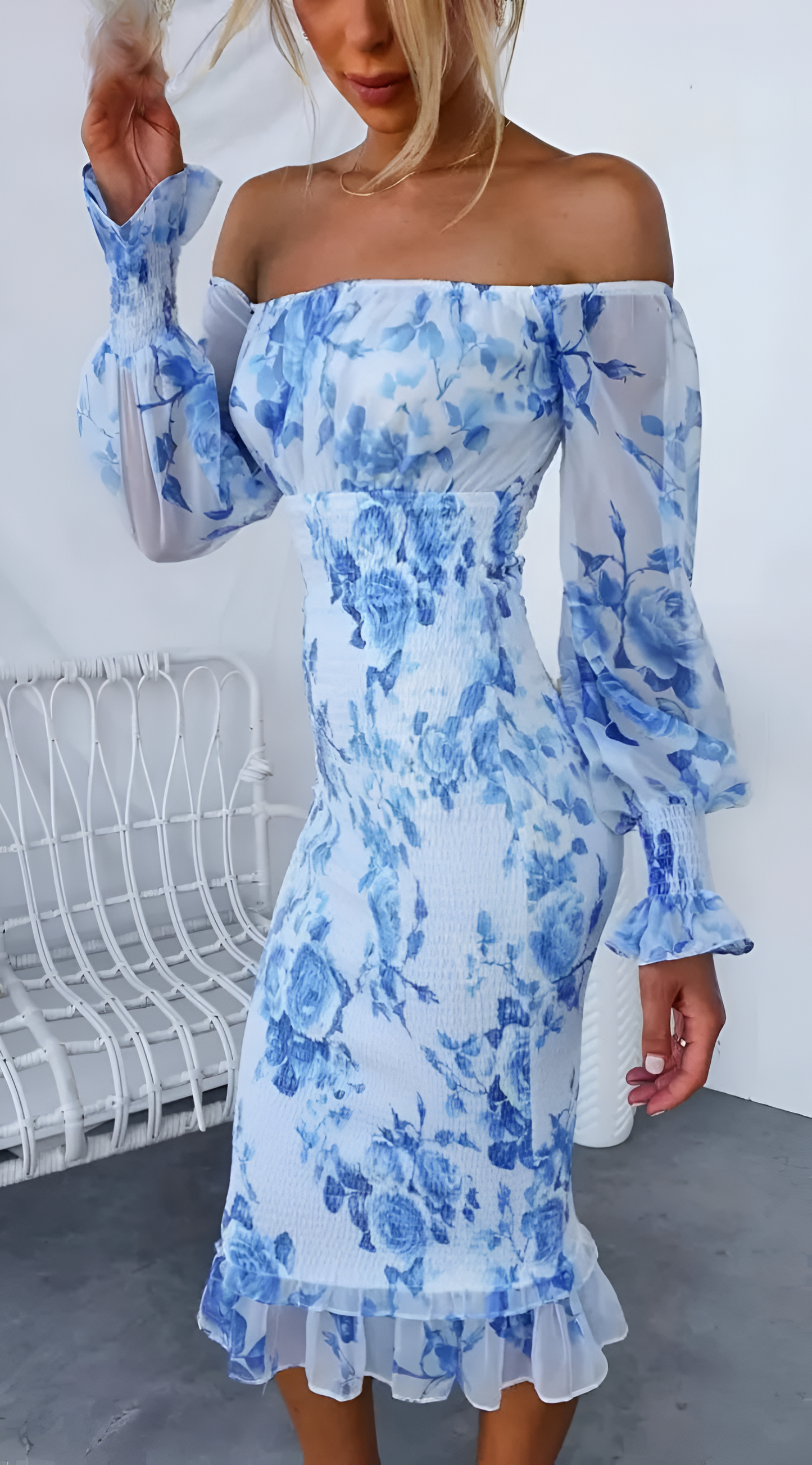 Amelia | Dress with Blooming Elegance