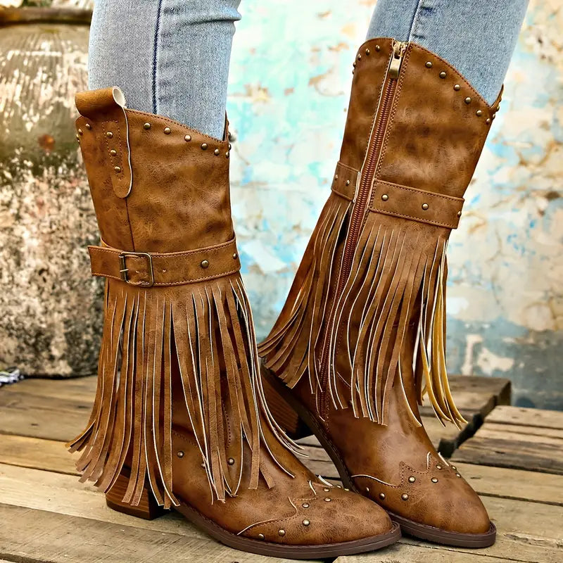 WW | Robust Cowboy Boots With Chunky Heels